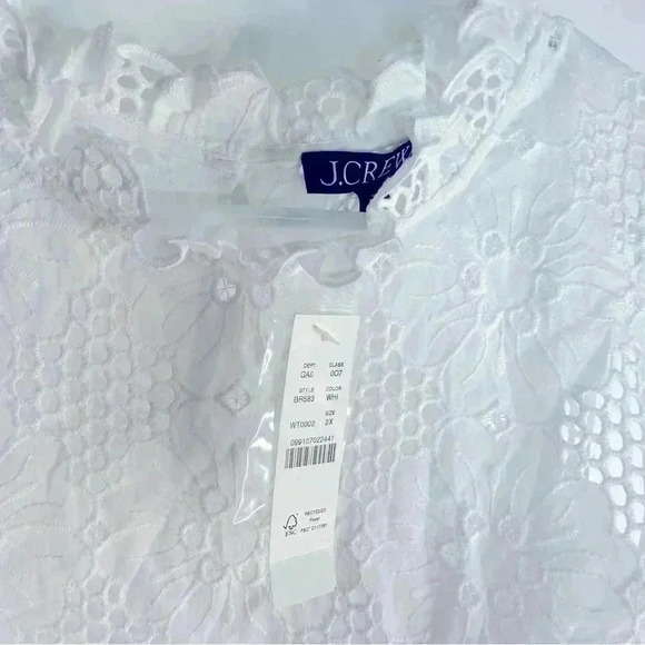 NWT J.Crew Tall Scalloped Crop Top In Eyelet
White Eyelet Cropped Top Size 2X - Picture 4 of 12